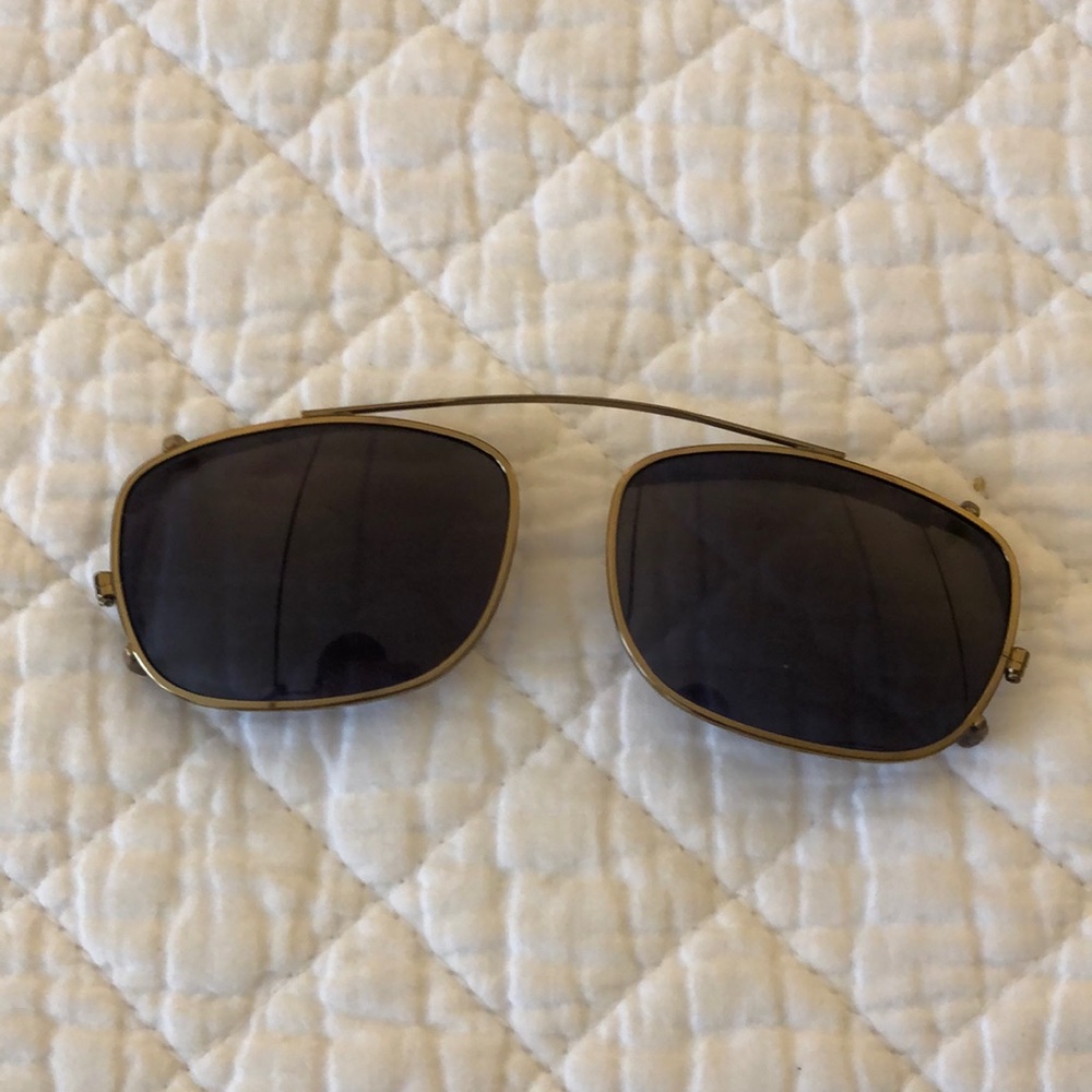 Sunglasses clip ons
